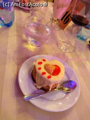 [P29] Days of love la Iaki - restaurant; cina festivă: desertul » foto by Dragoș_MD
 - 
<span class="allrVoted glyphicon glyphicon-heart hidden" id="av1146596"></span>
<a class="m-l-10 hidden" id="sv1146596" onclick="voting_Foto_DelVot(,1146596,768)" role="button">șterge vot <span class="glyphicon glyphicon-remove"></span></a>
<a id="v91146596" class=" c-red"  onclick="voting_Foto_SetVot(1146596)" role="button"><span class="glyphicon glyphicon-heart-empty"></span> <b>LIKE</b> = Votează poza</a> <img class="hidden"  id="f1146596W9" src="/imagini/loader.gif" border="0" /><span class="AjErrMes hidden" id="e1146596ErM"></span>