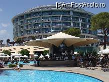 [P03] Blue bar & cladirea principala » foto by richardm27
 - 
<span class="allrVoted glyphicon glyphicon-heart hidden" id="av85121"></span>
<a class="m-l-10 hidden" id="sv85121" onclick="voting_Foto_DelVot(,85121,77)" role="button">șterge vot <span class="glyphicon glyphicon-remove"></span></a>
<a id="v985121" class=" c-red"  onclick="voting_Foto_SetVot(85121)" role="button"><span class="glyphicon glyphicon-heart-empty"></span> <b>LIKE</b> = Votează poza</a> <img class="hidden"  id="f85121W9" src="/imagini/loader.gif" border="0" /><span class="AjErrMes hidden" id="e85121ErM"></span>