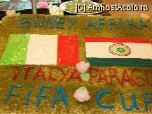 [P05] Tort cu campionatul mondial de fotbal 2010 » foto by bogdan32
 - 
<span class="allrVoted glyphicon glyphicon-heart hidden" id="av101760"></span>
<a class="m-l-10 hidden" id="sv101760" onclick="voting_Foto_DelVot(,101760,8)" role="button">șterge vot <span class="glyphicon glyphicon-remove"></span></a>
<a id="v9101760" class=" c-red"  onclick="voting_Foto_SetVot(101760)" role="button"><span class="glyphicon glyphicon-heart-empty"></span> <b>LIKE</b> = Votează poza</a> <img class="hidden"  id="f101760W9" src="/imagini/loader.gif" border="0" /><span class="AjErrMes hidden" id="e101760ErM"></span>