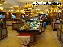 [P107] Tot ce se servea era proaspat.Ce ramanea era trimis cu niste masinute electrice in alta parte. » foto by antalgbr
 - 
<span class="allrVoted glyphicon glyphicon-heart hidden" id="av115752"></span>
<a class="m-l-10 hidden" id="sv115752" onclick="voting_Foto_DelVot(,115752,8)" role="button">șterge vot <span class="glyphicon glyphicon-remove"></span></a>
<a id="v9115752" class=" c-red"  onclick="voting_Foto_SetVot(115752)" role="button"><span class="glyphicon glyphicon-heart-empty"></span> <b>LIKE</b> = Votează poza</a> <img class="hidden"  id="f115752W9" src="/imagini/loader.gif" border="0" /><span class="AjErrMes hidden" id="e115752ErM"></span>