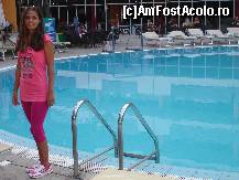 [P01] piscina hotelului viva club. 90 % romani cazati. am stat 7 zile si a fost foarte bine. inceputul a fost mai greu » foto by susu
 - 
<span class="allrVoted glyphicon glyphicon-heart hidden" id="av113904"></span>
<a class="m-l-10 hidden" id="sv113904" onclick="voting_Foto_DelVot(,113904,881)" role="button">șterge vot <span class="glyphicon glyphicon-remove"></span></a>
<a id="v9113904" class=" c-red"  onclick="voting_Foto_SetVot(113904)" role="button"><span class="glyphicon glyphicon-heart-empty"></span> <b>LIKE</b> = Votează poza</a> <img class="hidden"  id="f113904W9" src="/imagini/loader.gif" border="0" /><span class="AjErrMes hidden" id="e113904ErM"></span>