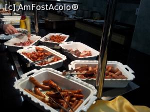 [P38] Carnagiu la micul dejun...  » foto by kelyboy
 - 
<span class="allrVoted glyphicon glyphicon-heart hidden" id="av802556"></span>
<a class="m-l-10 hidden" id="sv802556" onclick="voting_Foto_DelVot(,802556,881)" role="button">șterge vot <span class="glyphicon glyphicon-remove"></span></a>
<a id="v9802556" class=" c-red"  onclick="voting_Foto_SetVot(802556)" role="button"><span class="glyphicon glyphicon-heart-empty"></span> <b>LIKE</b> = Votează poza</a> <img class="hidden"  id="f802556W9" src="/imagini/loader.gif" border="0" /><span class="AjErrMes hidden" id="e802556ErM"></span>