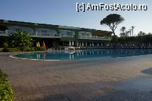 [P04] Piscina din partea stanga cand privesti spre plaja.
La et 1 in fata e restaurantul » foto by mirceas
 - 
<span class="allrVoted glyphicon glyphicon-heart hidden" id="av204909"></span>
<a class="m-l-10 hidden" id="sv204909" onclick="voting_Foto_DelVot(,204909,89)" role="button">șterge vot <span class="glyphicon glyphicon-remove"></span></a>
<a id="v9204909" class=" c-red"  onclick="voting_Foto_SetVot(204909)" role="button"><span class="glyphicon glyphicon-heart-empty"></span> <b>LIKE</b> = Votează poza</a> <img class="hidden"  id="f204909W9" src="/imagini/loader.gif" border="0" /><span class="AjErrMes hidden" id="e204909ErM"></span>