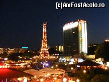 [P11] Nisipuri de aur - vedere noaptea » foto by cbr1972
 - 
<span class="allrVoted glyphicon glyphicon-heart hidden" id="av97638"></span>
<a class="m-l-10 hidden" id="sv97638" onclick="voting_Foto_DelVot(,97638,921)" role="button">șterge vot <span class="glyphicon glyphicon-remove"></span></a>
<a id="v997638" class=" c-red"  onclick="voting_Foto_SetVot(97638)" role="button"><span class="glyphicon glyphicon-heart-empty"></span> <b>LIKE</b> = Votează poza</a> <img class="hidden"  id="f97638W9" src="/imagini/loader.gif" border="0" /><span class="AjErrMes hidden" id="e97638ErM"></span>