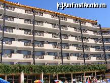 [P03] Hotel - vedere dinspre piscina » foto by cbr1972
 - 
<span class="allrVoted glyphicon glyphicon-heart hidden" id="av97629"></span>
<a class="m-l-10 hidden" id="sv97629" onclick="voting_Foto_DelVot(,97629,921)" role="button">șterge vot <span class="glyphicon glyphicon-remove"></span></a>
<a id="v997629" class=" c-red"  onclick="voting_Foto_SetVot(97629)" role="button"><span class="glyphicon glyphicon-heart-empty"></span> <b>LIKE</b> = Votează poza</a> <img class="hidden"  id="f97629W9" src="/imagini/loader.gif" border="0" /><span class="AjErrMes hidden" id="e97629ErM"></span>