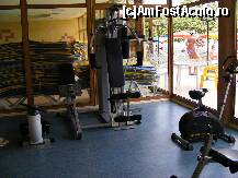 [P44] sala de fitnes » foto by neagugaby
 - 
<span class="allrVoted glyphicon glyphicon-heart hidden" id="av110440"></span>
<a class="m-l-10 hidden" id="sv110440" onclick="voting_Foto_DelVot(,110440,921)" role="button">șterge vot <span class="glyphicon glyphicon-remove"></span></a>
<a id="v9110440" class=" c-red"  onclick="voting_Foto_SetVot(110440)" role="button"><span class="glyphicon glyphicon-heart-empty"></span> <b>LIKE</b> = Votează poza</a> <img class="hidden"  id="f110440W9" src="/imagini/loader.gif" border="0" /><span class="AjErrMes hidden" id="e110440ErM"></span>