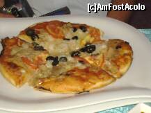 [P73] pizza la restaurantul italian » foto by nicole33
 - 
<span class="allrVoted glyphicon glyphicon-heart hidden" id="av227625"></span>
<a class="m-l-10 hidden" id="sv227625" onclick="voting_Foto_DelVot(,227625,93)" role="button">șterge vot <span class="glyphicon glyphicon-remove"></span></a>
<a id="v9227625" class=" c-red"  onclick="voting_Foto_SetVot(227625)" role="button"><span class="glyphicon glyphicon-heart-empty"></span> <b>LIKE</b> = Votează poza</a> <img class="hidden"  id="f227625W9" src="/imagini/loader.gif" border="0" /><span class="AjErrMes hidden" id="e227625ErM"></span>