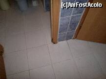 [P01] la toaleta » foto by duduca_26
 - 
<span class="allrVoted glyphicon glyphicon-heart hidden" id="av196190"></span>
<a class="m-l-10 hidden" id="sv196190" onclick="voting_Foto_DelVot(,196190,939)" role="button">șterge vot <span class="glyphicon glyphicon-remove"></span></a>
<a id="v9196190" class=" c-red"  onclick="voting_Foto_SetVot(196190)" role="button"><span class="glyphicon glyphicon-heart-empty"></span> <b>LIKE</b> = Votează poza</a> <img class="hidden"  id="f196190W9" src="/imagini/loader.gif" border="0" /><span class="AjErrMes hidden" id="e196190ErM"></span>