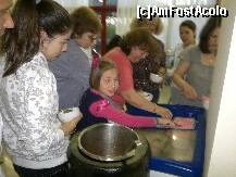 [P05] bataia de la inghetata atunci cand 'se arunca' spre consum » foto by duduca_26
 - 
<span class="allrVoted glyphicon glyphicon-heart hidden" id="av196194"></span>
<a class="m-l-10 hidden" id="sv196194" onclick="voting_Foto_DelVot(,196194,939)" role="button">șterge vot <span class="glyphicon glyphicon-remove"></span></a>
<a id="v9196194" class=" c-red"  onclick="voting_Foto_SetVot(196194)" role="button"><span class="glyphicon glyphicon-heart-empty"></span> <b>LIKE</b> = Votează poza</a> <img class="hidden"  id="f196194W9" src="/imagini/loader.gif" border="0" /><span class="AjErrMes hidden" id="e196194ErM"></span>