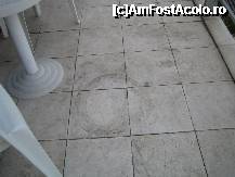 [P01] balconul ...murdar » foto by elena.cristina
 - 
<span class="allrVoted glyphicon glyphicon-heart hidden" id="av251597"></span>
<a class="m-l-10 hidden" id="sv251597" onclick="voting_Foto_DelVot(,251597,939)" role="button">șterge vot <span class="glyphicon glyphicon-remove"></span></a>
<a id="v9251597" class=" c-red"  onclick="voting_Foto_SetVot(251597)" role="button"><span class="glyphicon glyphicon-heart-empty"></span> <b>LIKE</b> = Votează poza</a> <img class="hidden"  id="f251597W9" src="/imagini/loader.gif" border="0" /><span class="AjErrMes hidden" id="e251597ErM"></span>