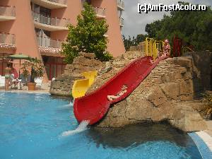 [P02] piscina cu topogan, era si un om care supraveghea permanent copii » foto by Sibiu
 - 
<span class="allrVoted glyphicon glyphicon-heart hidden" id="av608949"></span>
<a class="m-l-10 hidden" id="sv608949" onclick="voting_Foto_DelVot(,608949,939)" role="button">șterge vot <span class="glyphicon glyphicon-remove"></span></a>
<a id="v9608949" class=" c-red"  onclick="voting_Foto_SetVot(608949)" role="button"><span class="glyphicon glyphicon-heart-empty"></span> <b>LIKE</b> = Votează poza</a> <img class="hidden"  id="f608949W9" src="/imagini/loader.gif" border="0" /><span class="AjErrMes hidden" id="e608949ErM"></span>