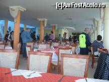 [P15] Mesele si mai in spate barul din restaurant... » foto by Tanase Alex
 - 
<span class="allrVoted glyphicon glyphicon-heart hidden" id="av197112"></span>
<a class="m-l-10 hidden" id="sv197112" onclick="voting_Foto_DelVot(,197112,994)" role="button">șterge vot <span class="glyphicon glyphicon-remove"></span></a>
<a id="v9197112" class=" c-red"  onclick="voting_Foto_SetVot(197112)" role="button"><span class="glyphicon glyphicon-heart-empty"></span> <b>LIKE</b> = Votează poza</a> <img class="hidden"  id="f197112W9" src="/imagini/loader.gif" border="0" /><span class="AjErrMes hidden" id="e197112ErM"></span>