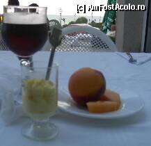 [P04] De pe terasa cu vedere la mare degusti bunatatile oferite cu generozitate » foto by senateo
 - 
<span class="allrVoted glyphicon glyphicon-heart hidden" id="av122304"></span>
<a class="m-l-10 hidden" id="sv122304" onclick="voting_Foto_DelVot(,122304,1003)" role="button">șterge vot <span class="glyphicon glyphicon-remove"></span></a>
<a id="v9122304" class=" c-red"  onclick="voting_Foto_SetVot(122304)" role="button"><span class="glyphicon glyphicon-heart-empty"></span> <b>LIKE</b> = Votează poza</a> <img class="hidden"  id="f122304W9" src="/imagini/loader.gif" border="0" /><span class="AjErrMes hidden" id="e122304ErM"></span>