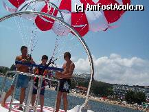 [P04] Alex la parasailing » foto by marutz*
 - 
<span class="allrVoted glyphicon glyphicon-heart hidden" id="av140296"></span>
<a class="m-l-10 hidden" id="sv140296" onclick="voting_Foto_DelVot(,140296,1003)" role="button">șterge vot <span class="glyphicon glyphicon-remove"></span></a>
<a id="v9140296" class=" c-red"  onclick="voting_Foto_SetVot(140296)" role="button"><span class="glyphicon glyphicon-heart-empty"></span> <b>LIKE</b> = Votează poza</a> <img class="hidden"  id="f140296W9" src="/imagini/loader.gif" border="0" /><span class="AjErrMes hidden" id="e140296ErM"></span>