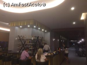 [P08] Lobby bar » foto by ana anghel
 - 
<span class="allrVoted glyphicon glyphicon-heart hidden" id="av1078807"></span>
<a class="m-l-10 hidden" id="sv1078807" onclick="voting_Foto_DelVot(,1078807,1003)" role="button">șterge vot <span class="glyphicon glyphicon-remove"></span></a>
<a id="v91078807" class=" c-red"  onclick="voting_Foto_SetVot(1078807)" role="button"><span class="glyphicon glyphicon-heart-empty"></span> <b>LIKE</b> = Votează poza</a> <img class="hidden"  id="f1078807W9" src="/imagini/loader.gif" border="0" /><span class="AjErrMes hidden" id="e1078807ErM"></span>