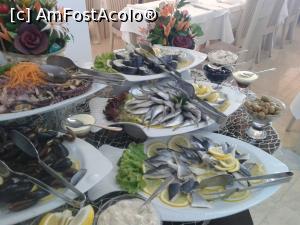 [P06] Bufet pește » foto by Daniela.t
 - 
<span class="allrVoted glyphicon glyphicon-heart hidden" id="av978228"></span>
<a class="m-l-10 hidden" id="sv978228" onclick="voting_Foto_DelVot(,978228,1003)" role="button">șterge vot <span class="glyphicon glyphicon-remove"></span></a>
<a id="v9978228" class=" c-red"  onclick="voting_Foto_SetVot(978228)" role="button"><span class="glyphicon glyphicon-heart-empty"></span> <b>LIKE</b> = Votează poza</a> <img class="hidden"  id="f978228W9" src="/imagini/loader.gif" border="0" /><span class="AjErrMes hidden" id="e978228ErM"></span>