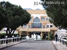 [P09] Intrarea in hotel » foto by TORA INGRID
 - 
<span class="allrVoted glyphicon glyphicon-heart hidden" id="av211236"></span>
<a class="m-l-10 hidden" id="sv211236" onclick="voting_Foto_DelVot(,211236,1043)" role="button">șterge vot <span class="glyphicon glyphicon-remove"></span></a>
<a id="v9211236" class=" c-red"  onclick="voting_Foto_SetVot(211236)" role="button"><span class="glyphicon glyphicon-heart-empty"></span> <b>LIKE</b> = Votează poza</a> <img class="hidden"  id="f211236W9" src="/imagini/loader.gif" border="0" /><span class="AjErrMes hidden" id="e211236ErM"></span>