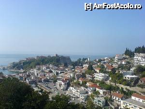 [P01] Ulcinj vedere de sus spre mare și cetate » foto by Nicu
 - 
<span class="allrVoted glyphicon glyphicon-heart hidden" id="av412059"></span>
<a class="m-l-10 hidden" id="sv412059" onclick="voting_Foto_DelVot(,412059,1103)" role="button">șterge vot <span class="glyphicon glyphicon-remove"></span></a>
<a id="v9412059" class=" c-red"  onclick="voting_Foto_SetVot(412059)" role="button"><span class="glyphicon glyphicon-heart-empty"></span> <b>LIKE</b> = Votează poza</a> <img class="hidden"  id="f412059W9" src="/imagini/loader.gif" border="0" /><span class="AjErrMes hidden" id="e412059ErM"></span>