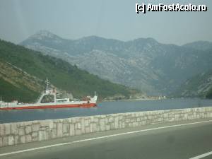 [P17] ferryboat pe fiordul Kotor » foto by marocanu21
 - 
<span class="allrVoted glyphicon glyphicon-heart hidden" id="av404009"></span>
<a class="m-l-10 hidden" id="sv404009" onclick="voting_Foto_DelVot(,404009,1103)" role="button">șterge vot <span class="glyphicon glyphicon-remove"></span></a>
<a id="v9404009" class=" c-red"  onclick="voting_Foto_SetVot(404009)" role="button"><span class="glyphicon glyphicon-heart-empty"></span> <b>LIKE</b> = Votează poza</a> <img class="hidden"  id="f404009W9" src="/imagini/loader.gif" border="0" /><span class="AjErrMes hidden" id="e404009ErM"></span>