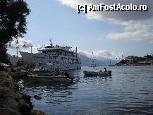 [P05] Asta este ferryboatul care ne-a adus in insula » foto by ionescunic
 - 
<span class="allrVoted glyphicon glyphicon-heart hidden" id="av84247"></span>
<a class="m-l-10 hidden" id="sv84247" onclick="voting_Foto_DelVot(,84247,1121)" role="button">șterge vot <span class="glyphicon glyphicon-remove"></span></a>
<a id="v984247" class=" c-red"  onclick="voting_Foto_SetVot(84247)" role="button"><span class="glyphicon glyphicon-heart-empty"></span> <b>LIKE</b> = Votează poza</a> <img class="hidden"  id="f84247W9" src="/imagini/loader.gif" border="0" /><span class="AjErrMes hidden" id="e84247ErM"></span>