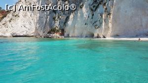 [P32] White Rocks, Kefalonia » foto by vlado2
 - 
<span class="allrVoted glyphicon glyphicon-heart hidden" id="av1519179"></span>
<a class="m-l-10 hidden" id="sv1519179" onclick="voting_Foto_DelVot(,1519179,1121)" role="button">șterge vot <span class="glyphicon glyphicon-remove"></span></a>
<a id="v91519179" class=" c-red"  onclick="voting_Foto_SetVot(1519179)" role="button"><span class="glyphicon glyphicon-heart-empty"></span> <b>LIKE</b> = Votează poza</a> <img class="hidden"  id="f1519179W9" src="/imagini/loader.gif" border="0" /><span class="AjErrMes hidden" id="e1519179ErM"></span>