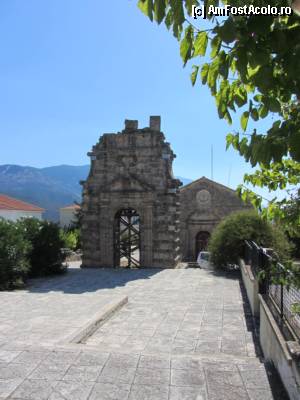 [P12] Ruinele si biserica medievala Evangelistria, construita in 1420.  » foto by florianais
 - 
<span class="allrVoted glyphicon glyphicon-heart hidden" id="av356784"></span>
<a class="m-l-10 hidden" id="sv356784" onclick="voting_Foto_DelVot(,356784,1121)" role="button">șterge vot <span class="glyphicon glyphicon-remove"></span></a>
<a id="v9356784" class=" c-red"  onclick="voting_Foto_SetVot(356784)" role="button"><span class="glyphicon glyphicon-heart-empty"></span> <b>LIKE</b> = Votează poza</a> <img class="hidden"  id="f356784W9" src="/imagini/loader.gif" border="0" /><span class="AjErrMes hidden" id="e356784ErM"></span>