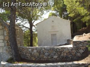 [P10] Biserica Ag. Markos, de la castelul Assos » foto by irinad
 - 
<span class="allrVoted glyphicon glyphicon-heart hidden" id="av836028"></span>
<a class="m-l-10 hidden" id="sv836028" onclick="voting_Foto_DelVot(,836028,1121)" role="button">șterge vot <span class="glyphicon glyphicon-remove"></span></a>
<a id="v9836028" class=" c-red"  onclick="voting_Foto_SetVot(836028)" role="button"><span class="glyphicon glyphicon-heart-empty"></span> <b>LIKE</b> = Votează poza</a> <img class="hidden"  id="f836028W9" src="/imagini/loader.gif" border="0" /><span class="AjErrMes hidden" id="e836028ErM"></span>