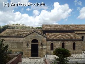 [P29] Mănăstirea Agios Andreas Milapidias şi castelul Ag. Georgios în stânga sus » foto by irinad
 - 
<span class="allrVoted glyphicon glyphicon-heart hidden" id="av836047"></span>
<a class="m-l-10 hidden" id="sv836047" onclick="voting_Foto_DelVot(,836047,1121)" role="button">șterge vot <span class="glyphicon glyphicon-remove"></span></a>
<a id="v9836047" class=" c-red"  onclick="voting_Foto_SetVot(836047)" role="button"><span class="glyphicon glyphicon-heart-empty"></span> <b>LIKE</b> = Votează poza</a> <img class="hidden"  id="f836047W9" src="/imagini/loader.gif" border="0" /><span class="AjErrMes hidden" id="e836047ErM"></span>