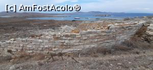 [P55] Delos, din spatele amfiteatrului antic către port » foto by irinad
 - 
<span class="allrVoted glyphicon glyphicon-heart hidden" id="av1262556"></span>
<a class="m-l-10 hidden" id="sv1262556" onclick="voting_Foto_DelVot(,1262556,1176)" role="button">șterge vot <span class="glyphicon glyphicon-remove"></span></a>
<a id="v91262556" class=" c-red"  onclick="voting_Foto_SetVot(1262556)" role="button"><span class="glyphicon glyphicon-heart-empty"></span> <b>LIKE</b> = Votează poza</a> <img class="hidden"  id="f1262556W9" src="/imagini/loader.gif" border="0" /><span class="AjErrMes hidden" id="e1262556ErM"></span>