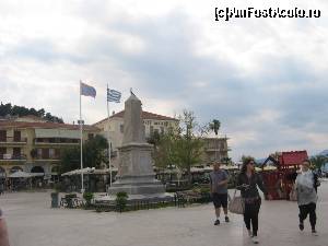 [P23] Monumentul marinarilor francezi în Nafplio » foto by Michi
 - 
<span class="allrVoted glyphicon glyphicon-heart hidden" id="av618237"></span>
<a class="m-l-10 hidden" id="sv618237" onclick="voting_Foto_DelVot(,618237,1227)" role="button">șterge vot <span class="glyphicon glyphicon-remove"></span></a>
<a id="v9618237" class=" c-red"  onclick="voting_Foto_SetVot(618237)" role="button"><span class="glyphicon glyphicon-heart-empty"></span> <b>LIKE</b> = Votează poza</a> <img class="hidden"  id="f618237W9" src="/imagini/loader.gif" border="0" /><span class="AjErrMes hidden" id="e618237ErM"></span>