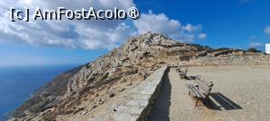 [P87] Privire din Chora Amorgos spre mare unde trebuie să coborâm pe potecă pentru a ajunge la capela Agia Anna » foto by irinad
 - 
<span class="allrVoted glyphicon glyphicon-heart hidden" id="av1484303"></span>
<a class="m-l-10 hidden" id="sv1484303" onclick="voting_Foto_DelVot(,1484303,1227)" role="button">șterge vot <span class="glyphicon glyphicon-remove"></span></a>
<a id="v91484303" class=" c-red"  onclick="voting_Foto_SetVot(1484303)" role="button"><span class="glyphicon glyphicon-heart-empty"></span> <b>LIKE</b> = Votează poza</a> <img class="hidden"  id="f1484303W9" src="/imagini/loader.gif" border="0" /><span class="AjErrMes hidden" id="e1484303ErM"></span>