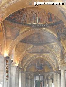 [P100] Basilica San Marco - interior.  » foto by TraianS
 - 
<span class="allrVoted glyphicon glyphicon-heart hidden" id="av365361"></span>
<a class="m-l-10 hidden" id="sv365361" onclick="voting_Foto_DelVot(,365361,1229)" role="button">șterge vot <span class="glyphicon glyphicon-remove"></span></a>
<a id="v9365361" class=" c-red"  onclick="voting_Foto_SetVot(365361)" role="button"><span class="glyphicon glyphicon-heart-empty"></span> <b>LIKE</b> = Votează poza</a> <img class="hidden"  id="f365361W9" src="/imagini/loader.gif" border="0" /><span class="AjErrMes hidden" id="e365361ErM"></span>