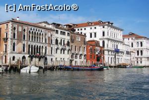 [P07] Canal Grande » foto by Radu Tudoran
 - 
<span class="allrVoted glyphicon glyphicon-heart hidden" id="av746765"></span>
<a class="m-l-10 hidden" id="sv746765" onclick="voting_Foto_DelVot(,746765,1229)" role="button">șterge vot <span class="glyphicon glyphicon-remove"></span></a>
<a id="v9746765" class=" c-red"  onclick="voting_Foto_SetVot(746765)" role="button"><span class="glyphicon glyphicon-heart-empty"></span> <b>LIKE</b> = Votează poza</a> <img class="hidden"  id="f746765W9" src="/imagini/loader.gif" border="0" /><span class="AjErrMes hidden" id="e746765ErM"></span>