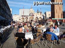 [P27] La o terasă din Piazza San Marco din Veneția, savurând un Martini cu gheață și admirând fațada Bazilicii San Marco și silueta turnului Campanile » foto by mariana.olaru
 - 
<span class="allrVoted glyphicon glyphicon-heart hidden" id="av185572"></span>
<a class="m-l-10 hidden" id="sv185572" onclick="voting_Foto_DelVot(,185572,1229)" role="button">șterge vot <span class="glyphicon glyphicon-remove"></span></a>
<a id="v9185572" class=" c-red"  onclick="voting_Foto_SetVot(185572)" role="button"><span class="glyphicon glyphicon-heart-empty"></span> <b>LIKE</b> = Votează poza</a> <img class="hidden"  id="f185572W9" src="/imagini/loader.gif" border="0" /><span class="AjErrMes hidden" id="e185572ErM"></span>