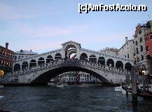 [P59] Veneția,Canal Grande : Ponte Rialto » foto by mariana.olaru
 - 
<span class="allrVoted glyphicon glyphicon-heart hidden" id="av185609"></span>
<a class="m-l-10 hidden" id="sv185609" onclick="voting_Foto_DelVot(,185609,1229)" role="button">șterge vot <span class="glyphicon glyphicon-remove"></span></a>
<a id="v9185609" class=" c-red"  onclick="voting_Foto_SetVot(185609)" role="button"><span class="glyphicon glyphicon-heart-empty"></span> <b>LIKE</b> = Votează poza</a> <img class="hidden"  id="f185609W9" src="/imagini/loader.gif" border="0" /><span class="AjErrMes hidden" id="e185609ErM"></span>