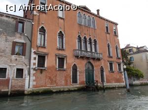 [P14] Pe Canal Grande, Veneția.Palazzo Giovannelli. » foto by mihaelavoicu
 - 
<span class="allrVoted glyphicon glyphicon-heart hidden" id="av1217842"></span>
<a class="m-l-10 hidden" id="sv1217842" onclick="voting_Foto_DelVot(,1217842,1229)" role="button">șterge vot <span class="glyphicon glyphicon-remove"></span></a>
<a id="v91217842" class=" c-red"  onclick="voting_Foto_SetVot(1217842)" role="button"><span class="glyphicon glyphicon-heart-empty"></span> <b>LIKE</b> = Votează poza</a> <img class="hidden"  id="f1217842W9" src="/imagini/loader.gif" border="0" /><span class="AjErrMes hidden" id="e1217842ErM"></span>