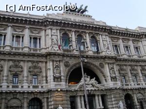 [P15] Quadriga de pe Curtea de Casație din Roma. (foto, 2011)  » foto by mihaelavoicu
 - 
<span class="allrVoted glyphicon glyphicon-heart hidden" id="av1089460"></span>
<a class="m-l-10 hidden" id="sv1089460" onclick="voting_Foto_DelVot(,1089460,1229)" role="button">șterge vot <span class="glyphicon glyphicon-remove"></span></a>
<a id="v91089460" class=" c-red"  onclick="voting_Foto_SetVot(1089460)" role="button"><span class="glyphicon glyphicon-heart-empty"></span> <b>LIKE</b> = Votează poza</a> <img class="hidden"  id="f1089460W9" src="/imagini/loader.gif" border="0" /><span class="AjErrMes hidden" id="e1089460ErM"></span>