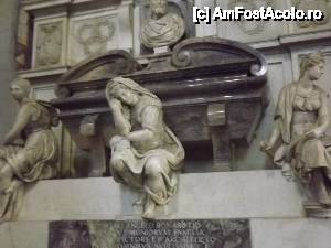 [P01] Mormantul inegalabilului Michelangelo in Biserica Santa Maria del Fiore » foto by anidance
 - 
<span class="allrVoted glyphicon glyphicon-heart hidden" id="av461970"></span>
<a class="m-l-10 hidden" id="sv461970" onclick="voting_Foto_DelVot(,461970,1230)" role="button">șterge vot <span class="glyphicon glyphicon-remove"></span></a>
<a id="v9461970" class=" c-red"  onclick="voting_Foto_SetVot(461970)" role="button"><span class="glyphicon glyphicon-heart-empty"></span> <b>LIKE</b> = Votează poza</a> <img class="hidden"  id="f461970W9" src="/imagini/loader.gif" border="0" /><span class="AjErrMes hidden" id="e461970ErM"></span>