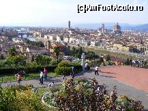 [P02] Florenta vazuta din Piazzale Michelangelo » foto by anirok_10
 - 
<span class="allrVoted glyphicon glyphicon-heart hidden" id="av142304"></span>
<a class="m-l-10 hidden" id="sv142304" onclick="voting_Foto_DelVot(,142304,1230)" role="button">șterge vot <span class="glyphicon glyphicon-remove"></span></a>
<a id="v9142304" class=" c-red"  onclick="voting_Foto_SetVot(142304)" role="button"><span class="glyphicon glyphicon-heart-empty"></span> <b>LIKE</b> = Votează poza</a> <img class="hidden"  id="f142304W9" src="/imagini/loader.gif" border="0" /><span class="AjErrMes hidden" id="e142304ErM"></span>