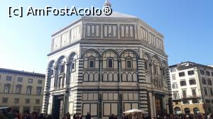 [P18] Piazza del Duomo, Baptisteriul.  » foto by Aurici
 - 
<span class="allrVoted glyphicon glyphicon-heart hidden" id="av1087545"></span>
<a class="m-l-10 hidden" id="sv1087545" onclick="voting_Foto_DelVot(,1087545,1230)" role="button">șterge vot <span class="glyphicon glyphicon-remove"></span></a>
<a id="v91087545" class=" c-red"  onclick="voting_Foto_SetVot(1087545)" role="button"><span class="glyphicon glyphicon-heart-empty"></span> <b>LIKE</b> = Votează poza</a> <img class="hidden"  id="f1087545W9" src="/imagini/loader.gif" border="0" /><span class="AjErrMes hidden" id="e1087545ErM"></span>