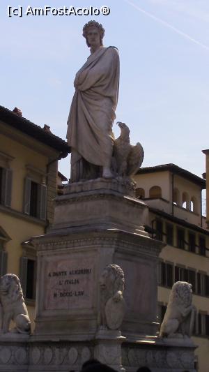 [P82] Statuia lui Dante Aligheri din Piazza del Duomo.  » foto by ovidiuyepi
 - 
<span class="allrVoted glyphicon glyphicon-heart hidden" id="av1152874"></span>
<a class="m-l-10 hidden" id="sv1152874" onclick="voting_Foto_DelVot(,1152874,1230)" role="button">șterge vot <span class="glyphicon glyphicon-remove"></span></a>
<a id="v91152874" class=" c-red"  onclick="voting_Foto_SetVot(1152874)" role="button"><span class="glyphicon glyphicon-heart-empty"></span> <b>LIKE</b> = Votează poza</a> <img class="hidden"  id="f1152874W9" src="/imagini/loader.gif" border="0" /><span class="AjErrMes hidden" id="e1152874ErM"></span>