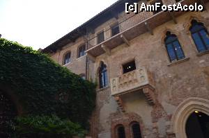 [P26] Verona, Casa Julietei, Balconul » foto by unq
 - 
<span class="allrVoted glyphicon glyphicon-heart hidden" id="av470384"></span>
<a class="m-l-10 hidden" id="sv470384" onclick="voting_Foto_DelVot(,470384,1233)" role="button">șterge vot <span class="glyphicon glyphicon-remove"></span></a>
<a id="v9470384" class=" c-red"  onclick="voting_Foto_SetVot(470384)" role="button"><span class="glyphicon glyphicon-heart-empty"></span> <b>LIKE</b> = Votează poza</a> <img class="hidden"  id="f470384W9" src="/imagini/loader.gif" border="0" /><span class="AjErrMes hidden" id="e470384ErM"></span>