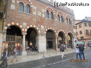 [P03] Italia - Verona - Piazza delle Erbe - Domus Marcatorum » foto by Diaura*
 - 
<span class="allrVoted glyphicon glyphicon-heart hidden" id="av372998"></span>
<a class="m-l-10 hidden" id="sv372998" onclick="voting_Foto_DelVot(,372998,1233)" role="button">șterge vot <span class="glyphicon glyphicon-remove"></span></a>
<a id="v9372998" class=" c-red"  onclick="voting_Foto_SetVot(372998)" role="button"><span class="glyphicon glyphicon-heart-empty"></span> <b>LIKE</b> = Votează poza</a> <img class="hidden"  id="f372998W9" src="/imagini/loader.gif" border="0" /><span class="AjErrMes hidden" id="e372998ErM"></span>