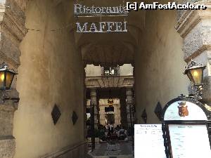 [P15] Restaurantul Maffei din Piata Erbe, la parterul palatului cu acelasi nume, la care o sa ne intoarcem.  » foto by Aurici
 - 
<span class="allrVoted glyphicon glyphicon-heart hidden" id="av676823"></span>
<a class="m-l-10 hidden" id="sv676823" onclick="voting_Foto_DelVot(,676823,1233)" role="button">șterge vot <span class="glyphicon glyphicon-remove"></span></a>
<a id="v9676823" class=" c-red"  onclick="voting_Foto_SetVot(676823)" role="button"><span class="glyphicon glyphicon-heart-empty"></span> <b>LIKE</b> = Votează poza</a> <img class="hidden"  id="f676823W9" src="/imagini/loader.gif" border="0" /><span class="AjErrMes hidden" id="e676823ErM"></span>