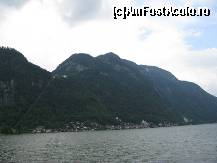 [P49] Hallstatt-ul mai din larg, in stanga se vede funicularul ce urca spre mina de sare » foto by cristi_an3000
 - 
<span class="allrVoted glyphicon glyphicon-heart hidden" id="av108311"></span>
<a class="m-l-10 hidden" id="sv108311" onclick="voting_Foto_DelVot(,108311,1383)" role="button">șterge vot <span class="glyphicon glyphicon-remove"></span></a>
<a id="v9108311" class=" c-red"  onclick="voting_Foto_SetVot(108311)" role="button"><span class="glyphicon glyphicon-heart-empty"></span> <b>LIKE</b> = Votează poza</a> <img class="hidden"  id="f108311W9" src="/imagini/loader.gif" border="0" /><span class="AjErrMes hidden" id="e108311ErM"></span>