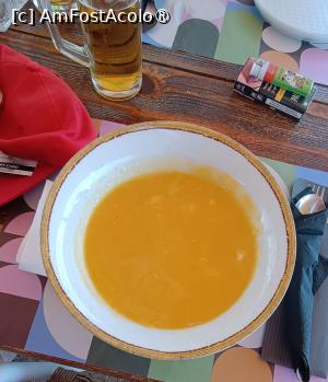 [P13] Nikiti - Restaurantul Alexandros, ciorbă de pește » foto by Dragoș_MD
 - 
<span class="allrVoted glyphicon glyphicon-heart hidden" id="av1469452"></span>
<a class="m-l-10 hidden" id="sv1469452" onclick="voting_Foto_DelVot(,1469452,1423)" role="button">șterge vot <span class="glyphicon glyphicon-remove"></span></a>
<a id="v91469452" class=" c-red"  onclick="voting_Foto_SetVot(1469452)" role="button"><span class="glyphicon glyphicon-heart-empty"></span> <b>LIKE</b> = Votează poza</a> <img class="hidden"  id="f1469452W9" src="/imagini/loader.gif" border="0" /><span class="AjErrMes hidden" id="e1469452ErM"></span>