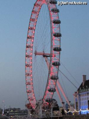 [P14] London Eye cand se asterne noaptea » foto by alb1573
 - 
<span class="allrVoted glyphicon glyphicon-heart hidden" id="av670004"></span>
<a class="m-l-10 hidden" id="sv670004" onclick="voting_Foto_DelVot(,670004,1570)" role="button">șterge vot <span class="glyphicon glyphicon-remove"></span></a>
<a id="v9670004" class=" c-red"  onclick="voting_Foto_SetVot(670004)" role="button"><span class="glyphicon glyphicon-heart-empty"></span> <b>LIKE</b> = Votează poza</a> <img class="hidden"  id="f670004W9" src="/imagini/loader.gif" border="0" /><span class="AjErrMes hidden" id="e670004ErM"></span>