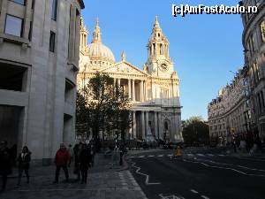 [P17] Saint Paul's Cathedral » foto by sophie_p
 - 
<span class="allrVoted glyphicon glyphicon-heart hidden" id="av584519"></span>
<a class="m-l-10 hidden" id="sv584519" onclick="voting_Foto_DelVot(,584519,1570)" role="button">șterge vot <span class="glyphicon glyphicon-remove"></span></a>
<a id="v9584519" class=" c-red"  onclick="voting_Foto_SetVot(584519)" role="button"><span class="glyphicon glyphicon-heart-empty"></span> <b>LIKE</b> = Votează poza</a> <img class="hidden"  id="f584519W9" src="/imagini/loader.gif" border="0" /><span class="AjErrMes hidden" id="e584519ErM"></span>