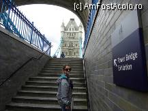 [P57] Tower Bridge Exhibition - right this way. » foto by TraianS
 - 
<span class="allrVoted glyphicon glyphicon-heart hidden" id="av233902"></span>
<a class="m-l-10 hidden" id="sv233902" onclick="voting_Foto_DelVot(,233902,1570)" role="button">șterge vot <span class="glyphicon glyphicon-remove"></span></a>
<a id="v9233902" class=" c-red"  onclick="voting_Foto_SetVot(233902)" role="button"><span class="glyphicon glyphicon-heart-empty"></span> <b>LIKE</b> = Votează poza</a> <img class="hidden"  id="f233902W9" src="/imagini/loader.gif" border="0" /><span class="AjErrMes hidden" id="e233902ErM"></span>