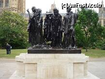 [P38] Londra - Rodin, 'The burghers of Calais', statuie dedicată celor 6 cetăţeni ai oraşului care s-au oferit voluntar ostatici regelui Edward al III-lea, după ce acesta le asediase zadarnic timp de aproape un an cetatea. Legenda spune că, la rugămintea Philippei de Hainault, soţia sa, acesta i-a cruţat. » foto by Dragoș_MD
 - 
<span class="allrVoted glyphicon glyphicon-heart hidden" id="av205386"></span>
<a class="m-l-10 hidden" id="sv205386" onclick="voting_Foto_DelVot(,205386,1570)" role="button">șterge vot <span class="glyphicon glyphicon-remove"></span></a>
<a id="v9205386" class=" c-red"  onclick="voting_Foto_SetVot(205386)" role="button"><span class="glyphicon glyphicon-heart-empty"></span> <b>LIKE</b> = Votează poza</a> <img class="hidden"  id="f205386W9" src="/imagini/loader.gif" border="0" /><span class="AjErrMes hidden" id="e205386ErM"></span>